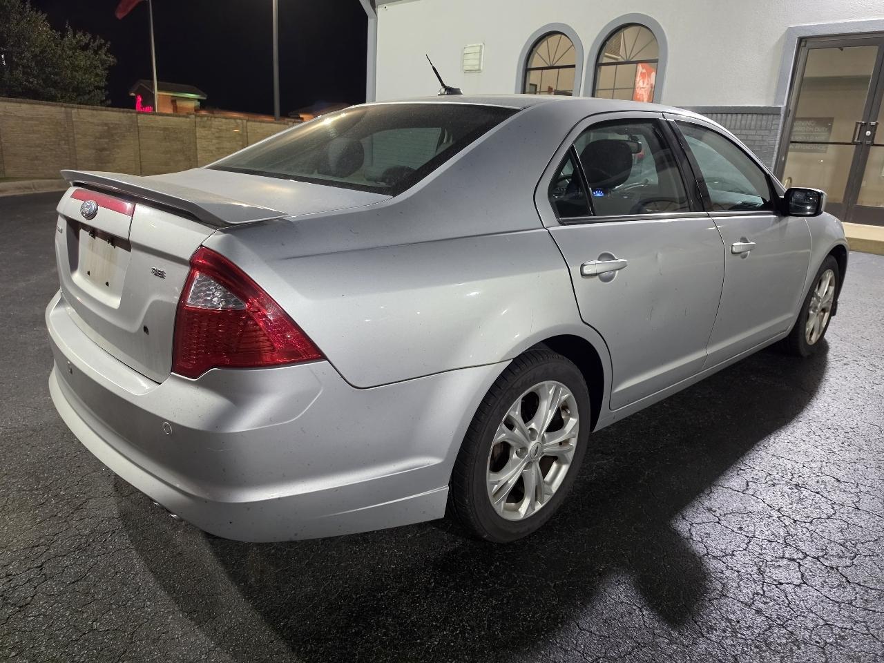 Ford Fusion 4dr Sdn SE FWD 2012