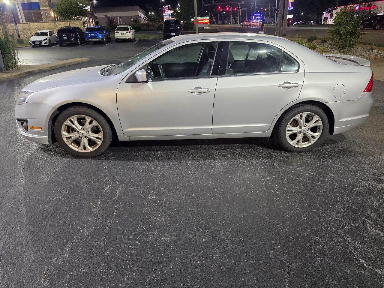 Ford Fusion 4dr Sdn SE FWD 2012