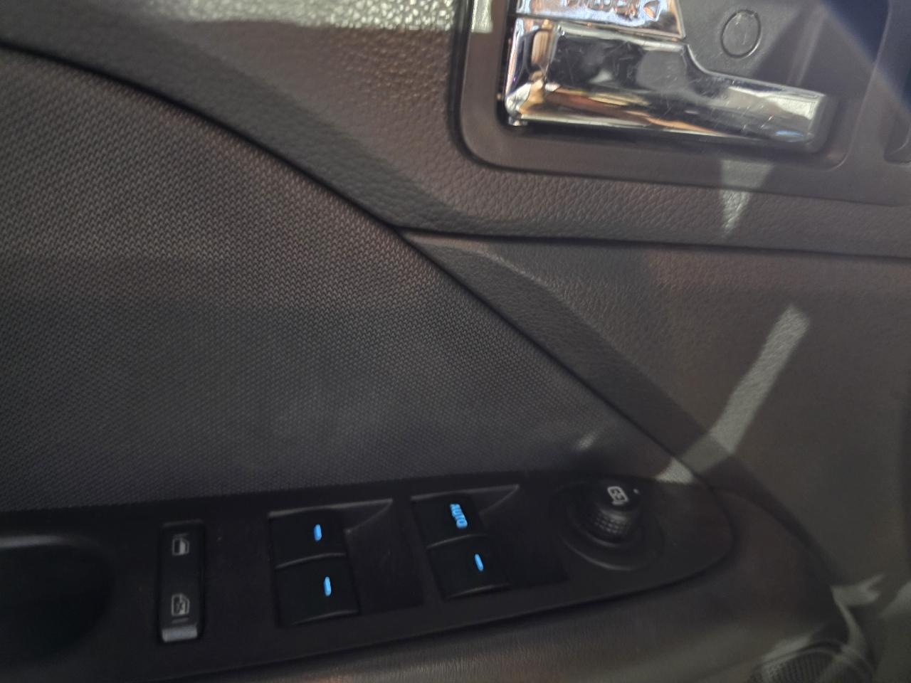 Ford Fusion 4dr Sdn SE FWD 2012