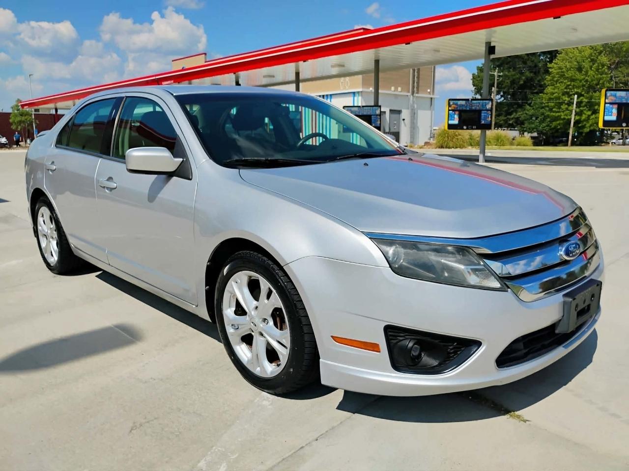 2012 Ford Fusion 4dr Sdn SE FWD