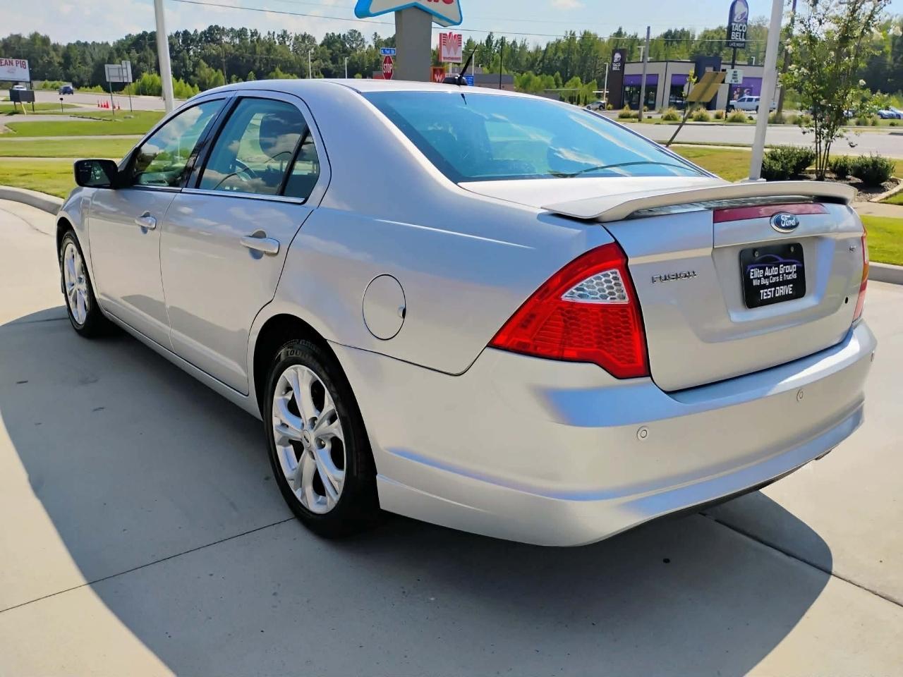 Ford Fusion 4dr Sdn SE FWD 2012