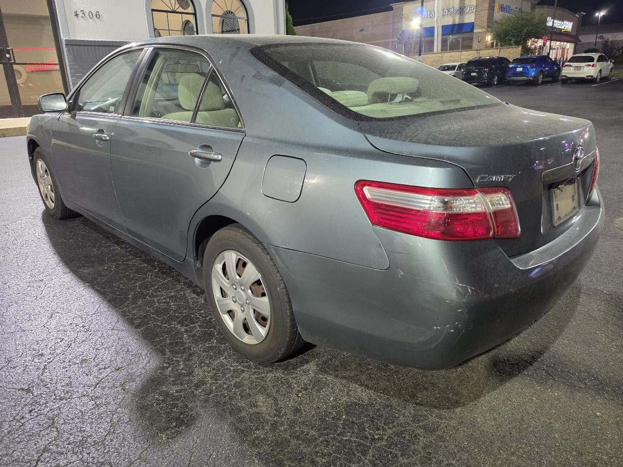 Toyota Camry 4dr Sdn I4 Man (Natl) 2009