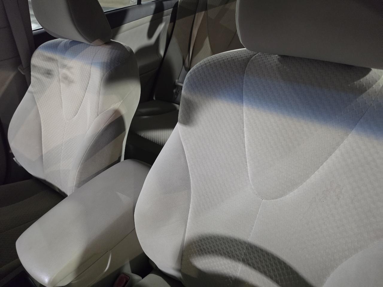 Toyota Camry 4dr Sdn I4 Man (Natl) 2009