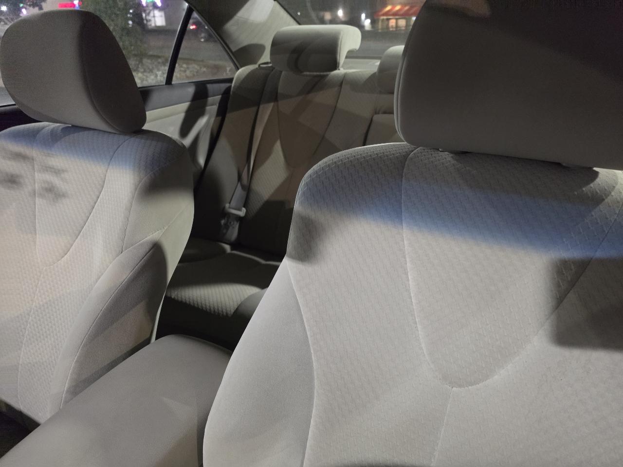 Toyota Camry 4dr Sdn I4 Man (Natl) 2009