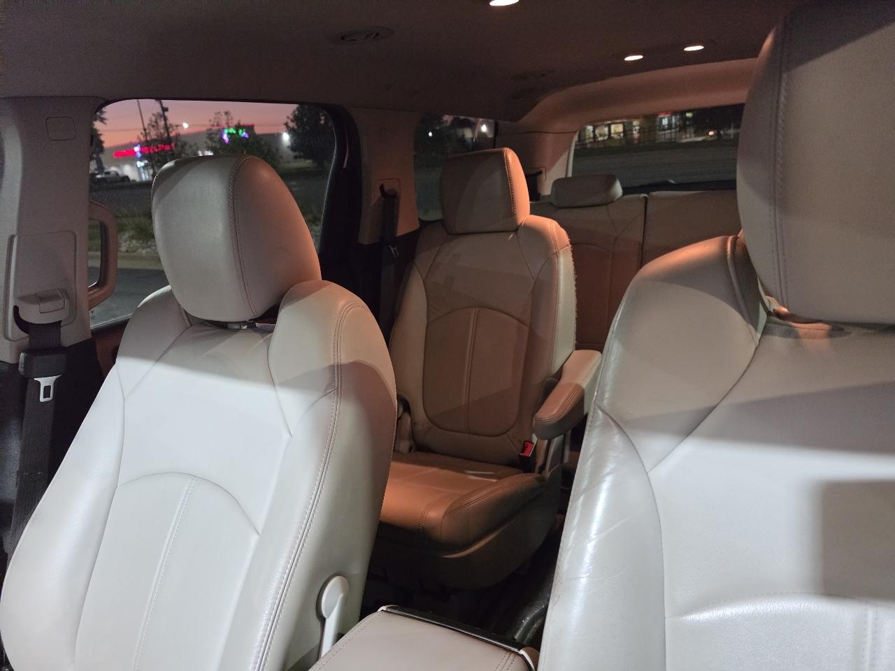 GMC Acadia FWD 4dr SLT1 2011