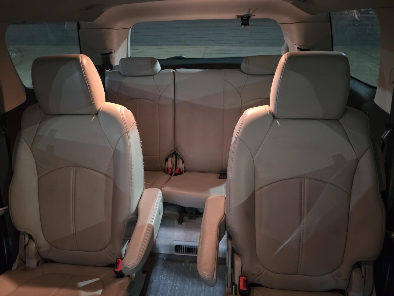 GMC Acadia FWD 4dr SLT1 2011