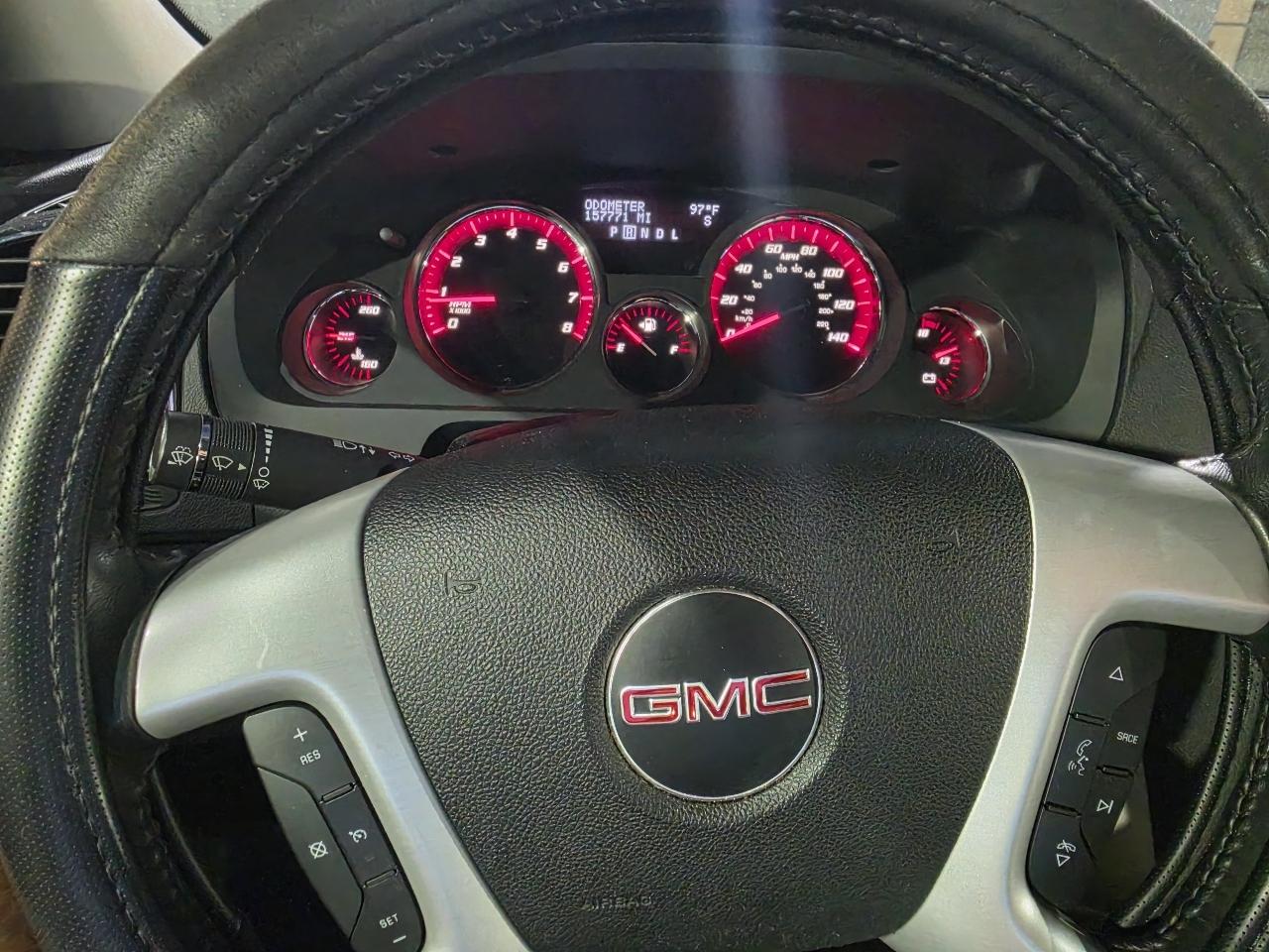 GMC Acadia FWD 4dr SLT1 2011
