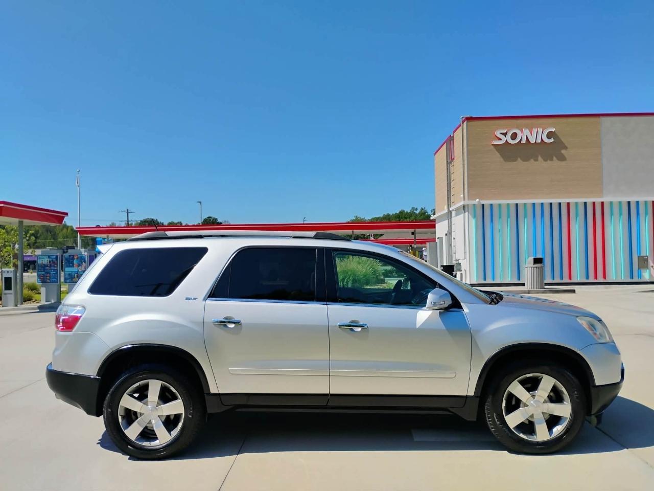 GMC Acadia FWD 4dr SLT1 2011