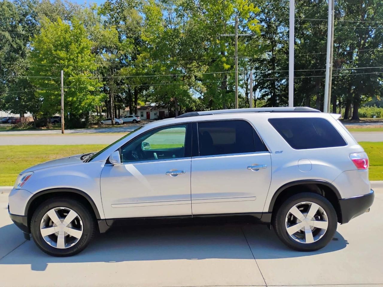 GMC Acadia FWD 4dr SLT1 2011