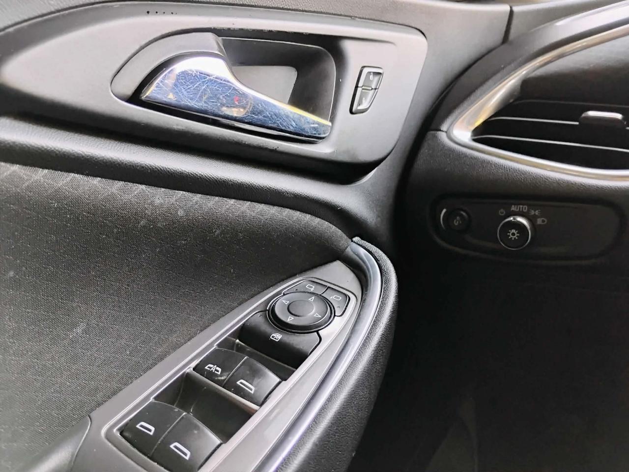 Chevrolet Malibu 4dr Sdn LT 2021