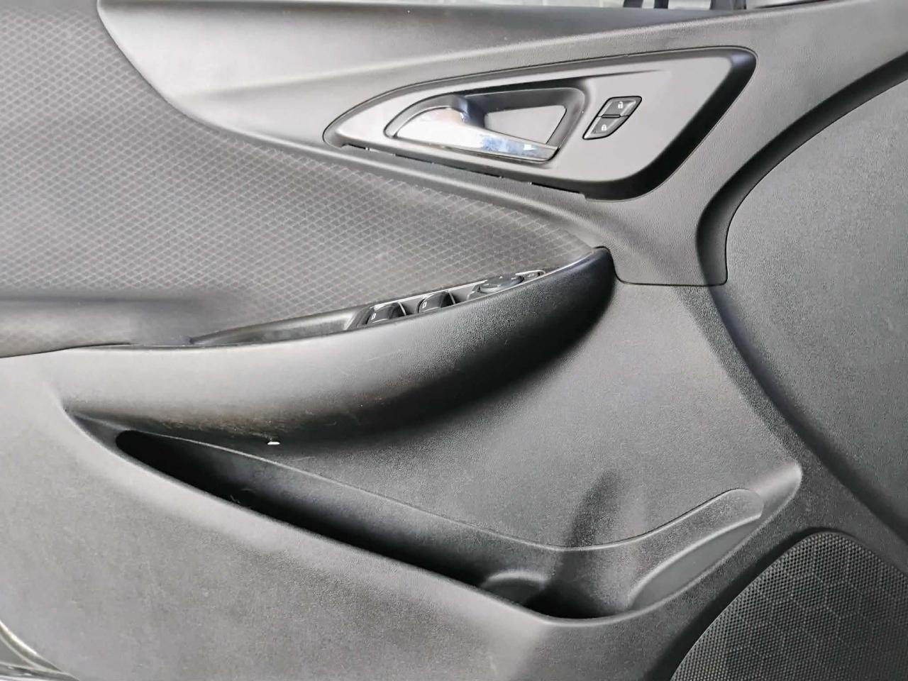 Chevrolet Malibu 4dr Sdn LT 2021