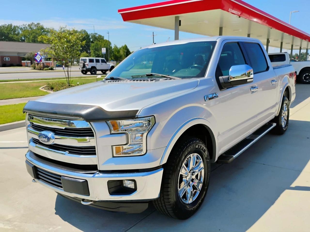 Ford F-150 4WD SuperCrew 139" Lariat 2015