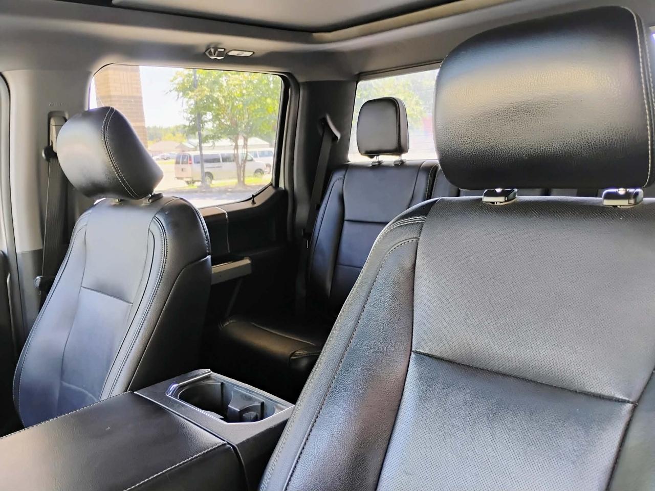 Ford F-150 4WD SuperCrew 139" Lariat 2015