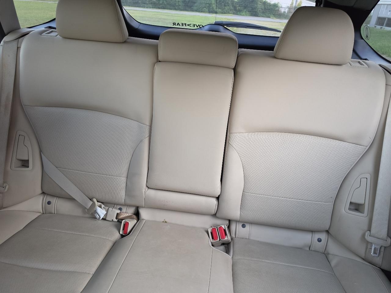 Subaru Outback 4dr Wgn 2.5i Limited PZEV 2016
