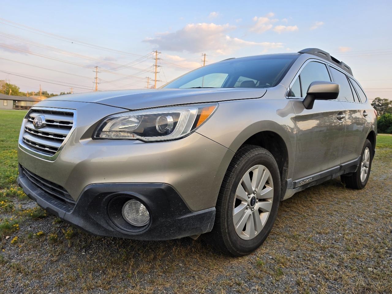Subaru Outback 4dr Wgn 2.5i Premium 2015