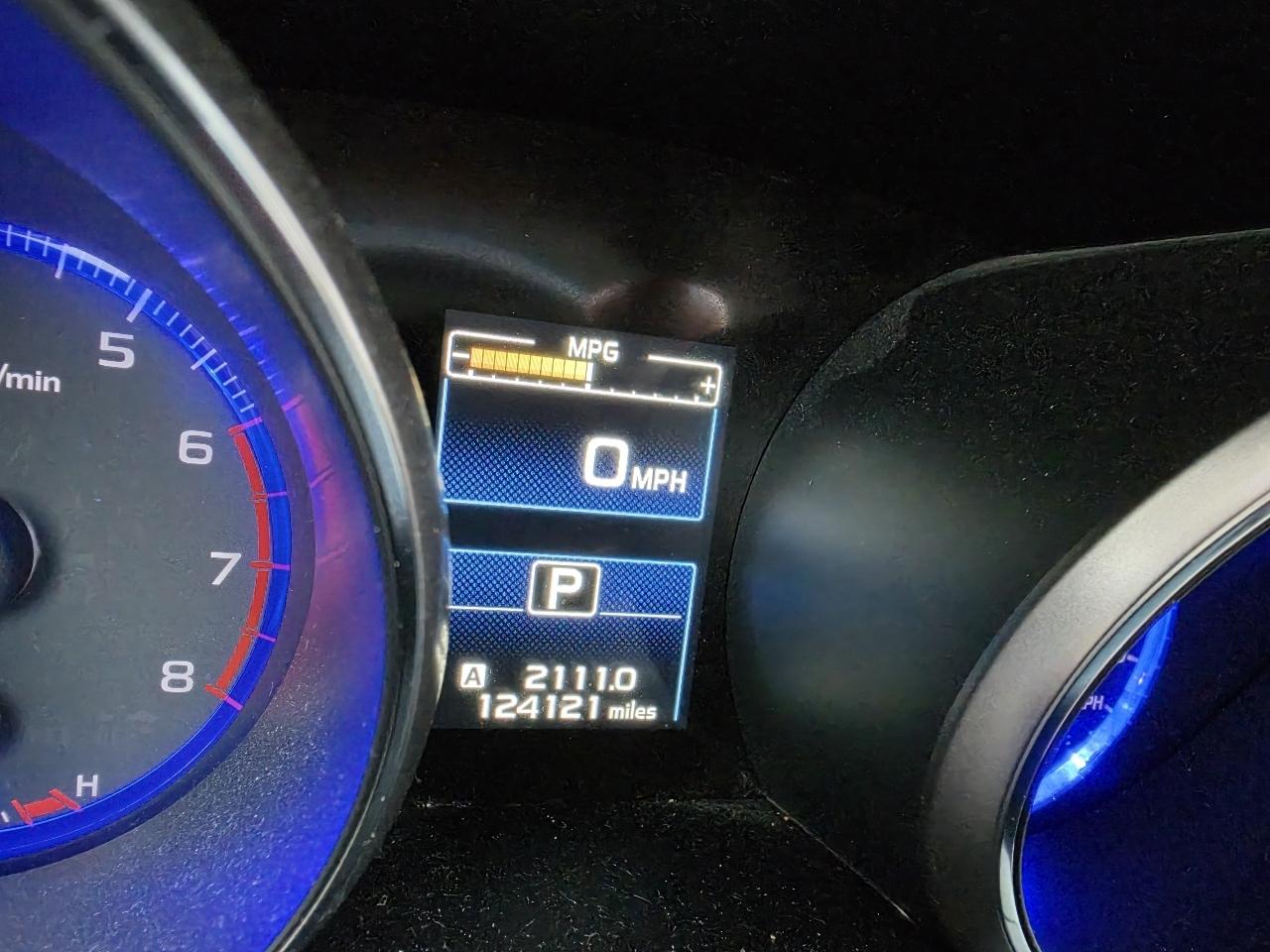 Subaru Outback 4dr Wgn 2.5i Premium 2015