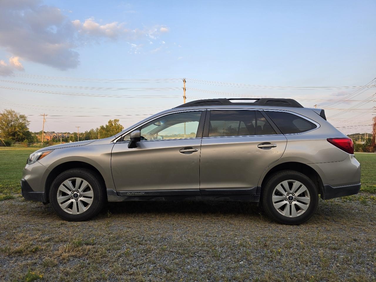 Subaru Outback 4dr Wgn 2.5i Premium 2015