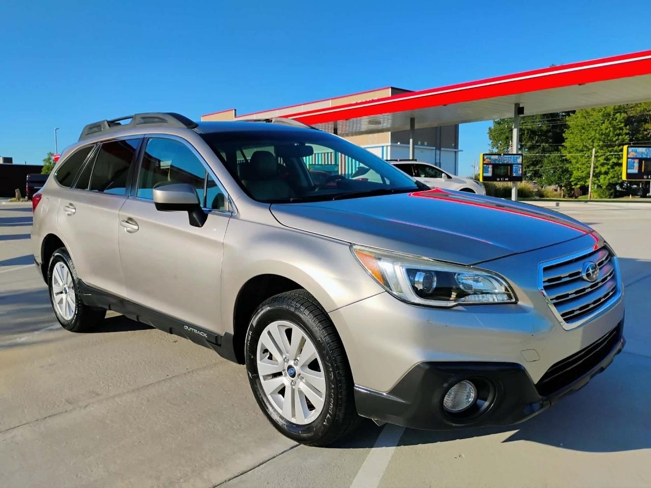 2015 Subaru Outback 4dr Wgn 2.5i Premium
