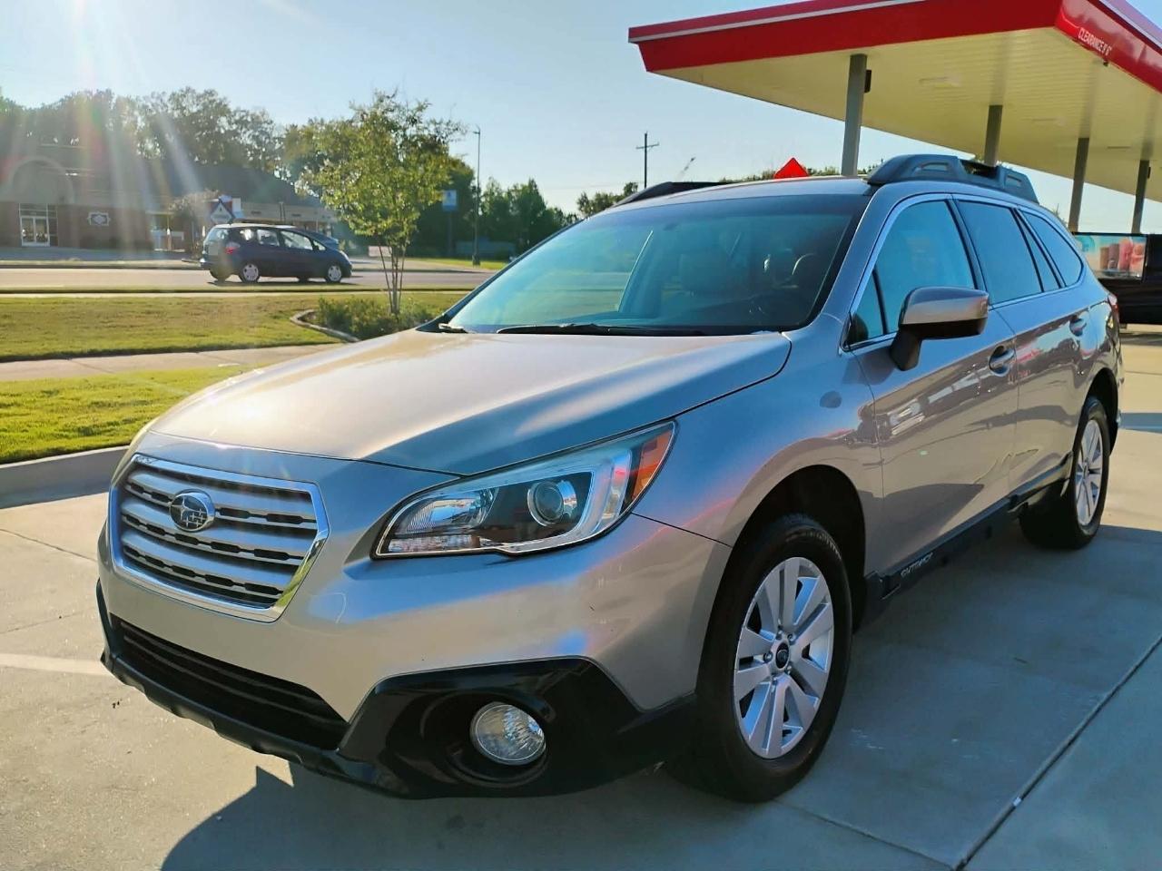 Subaru Outback 4dr Wgn 2.5i Premium 2015