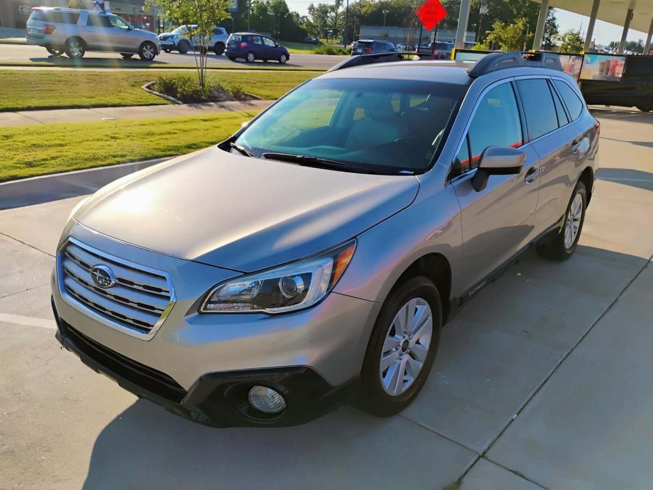 Subaru Outback 4dr Wgn 2.5i Premium 2015