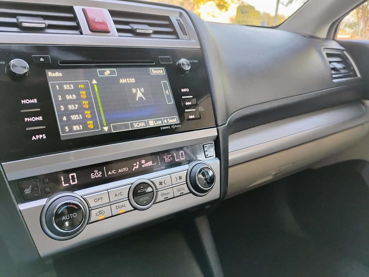 Subaru Outback 4dr Wgn 2.5i Premium 2015