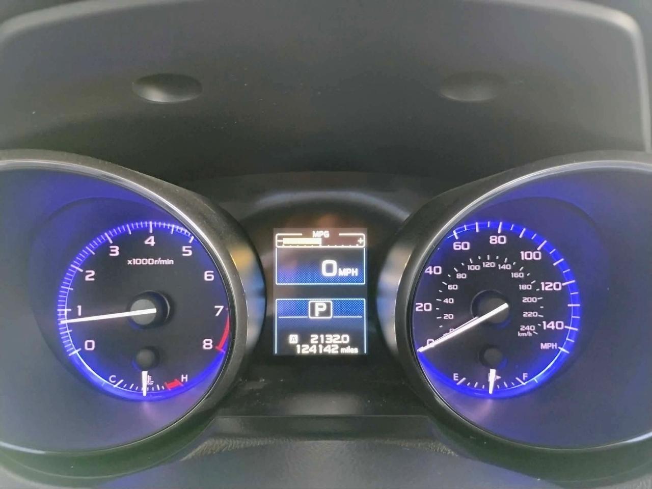 Subaru Outback 4dr Wgn 2.5i Premium 2015