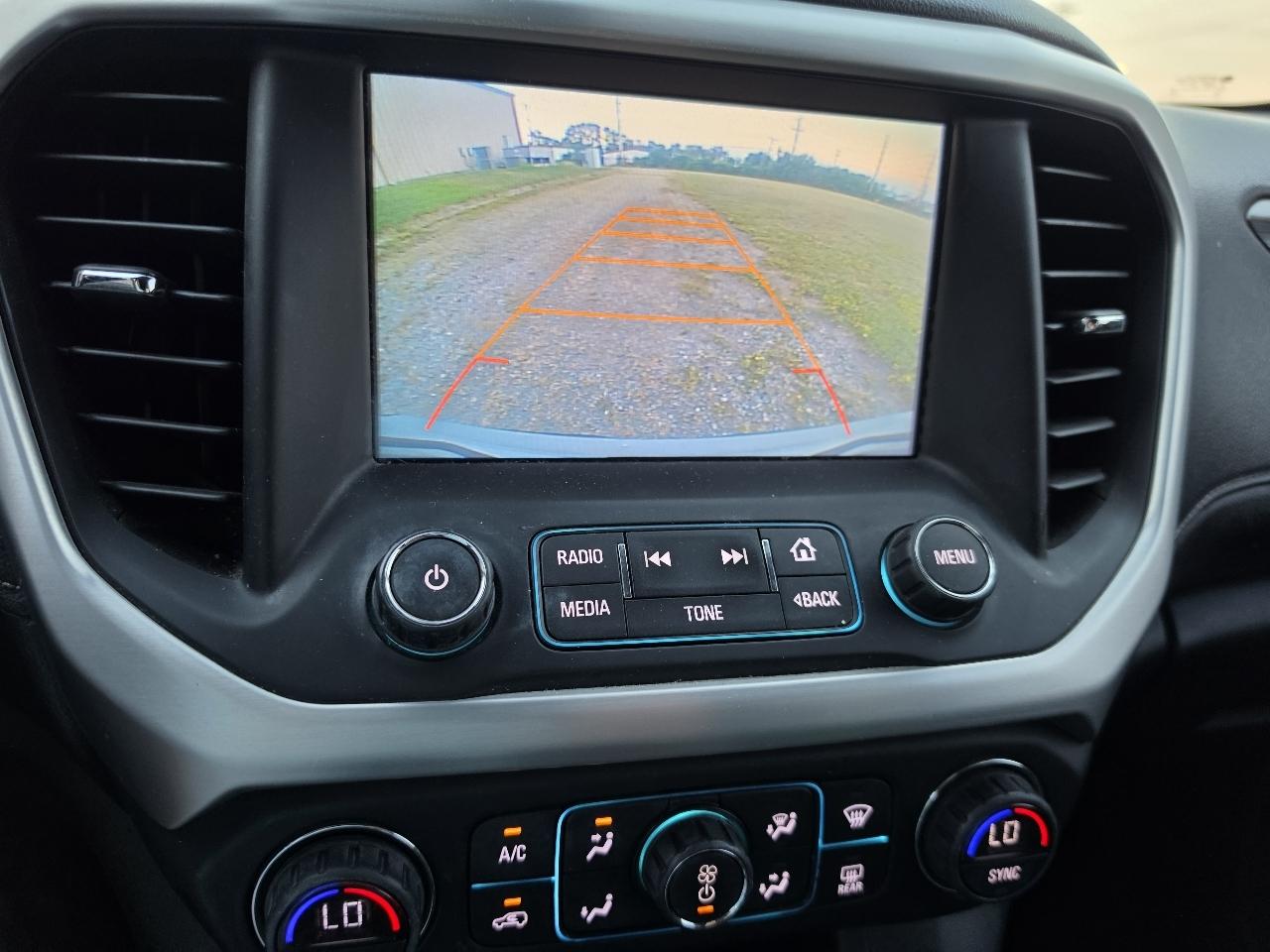 GMC Acadia FWD 4dr SLT w/SLT-1 2017