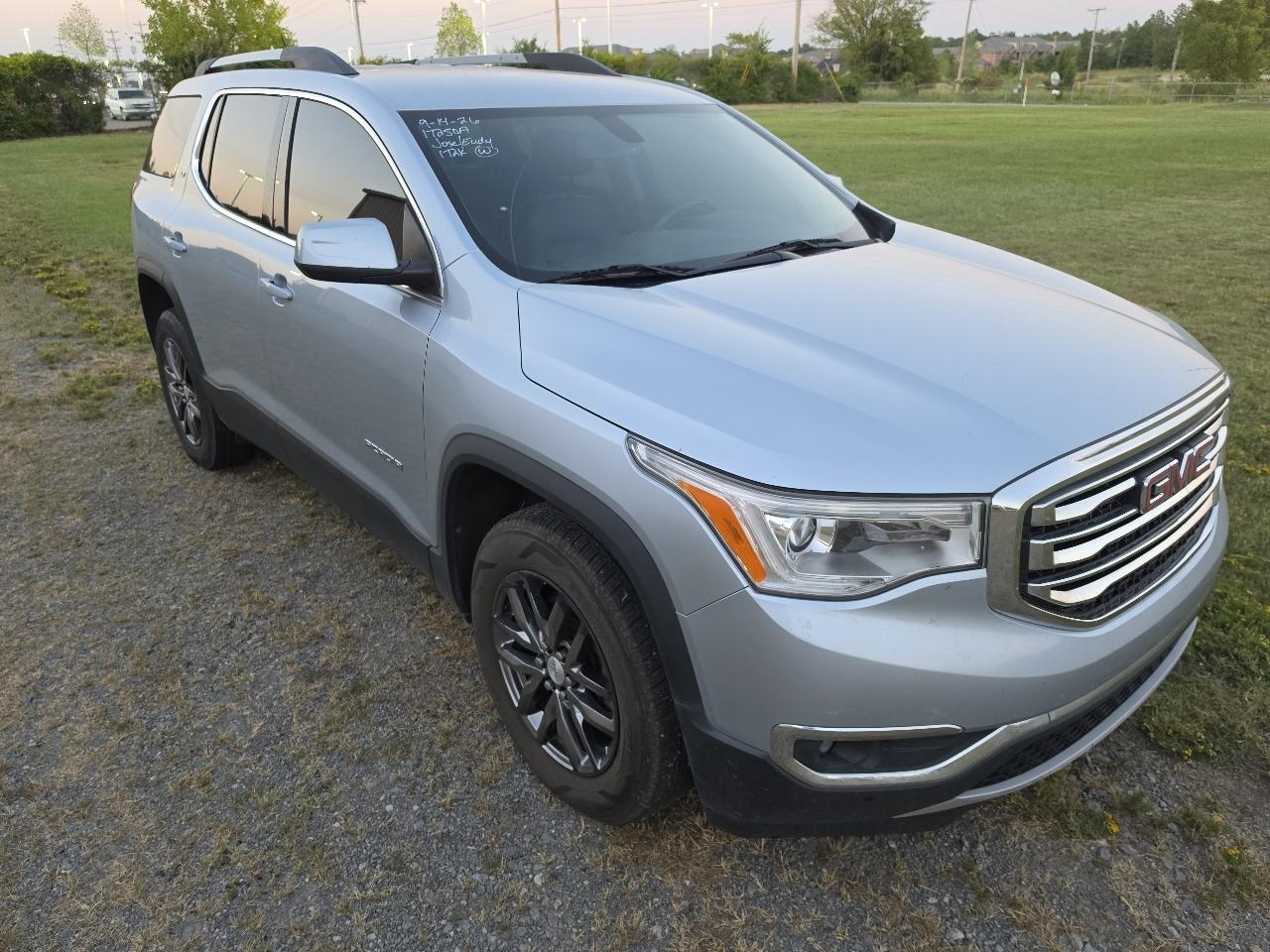 GMC Acadia FWD 4dr SLT w/SLT-1 2017