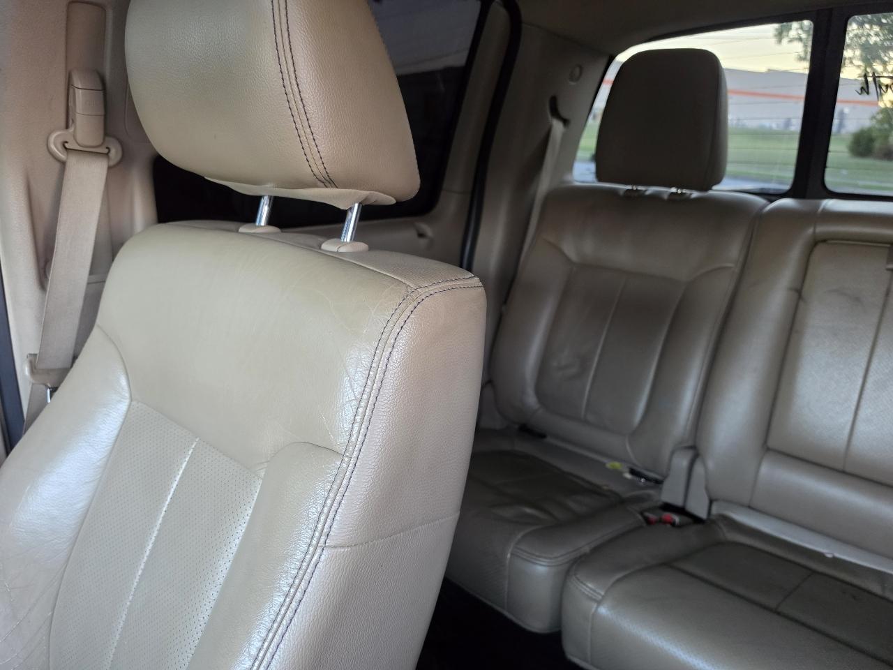 Ford F-150 4WD SuperCrew 139" Lariat 2010