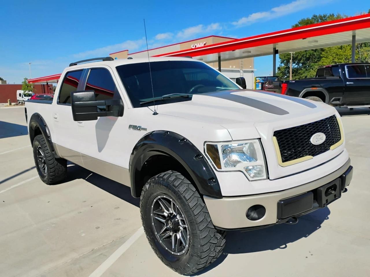 Ford F-150 4WD SuperCrew 139" Lariat 2010