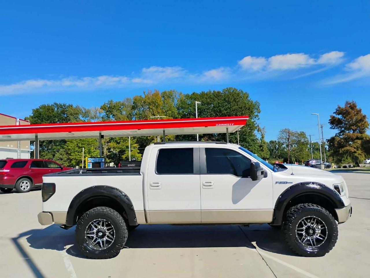 Ford F-150 4WD SuperCrew 139" Lariat 2010