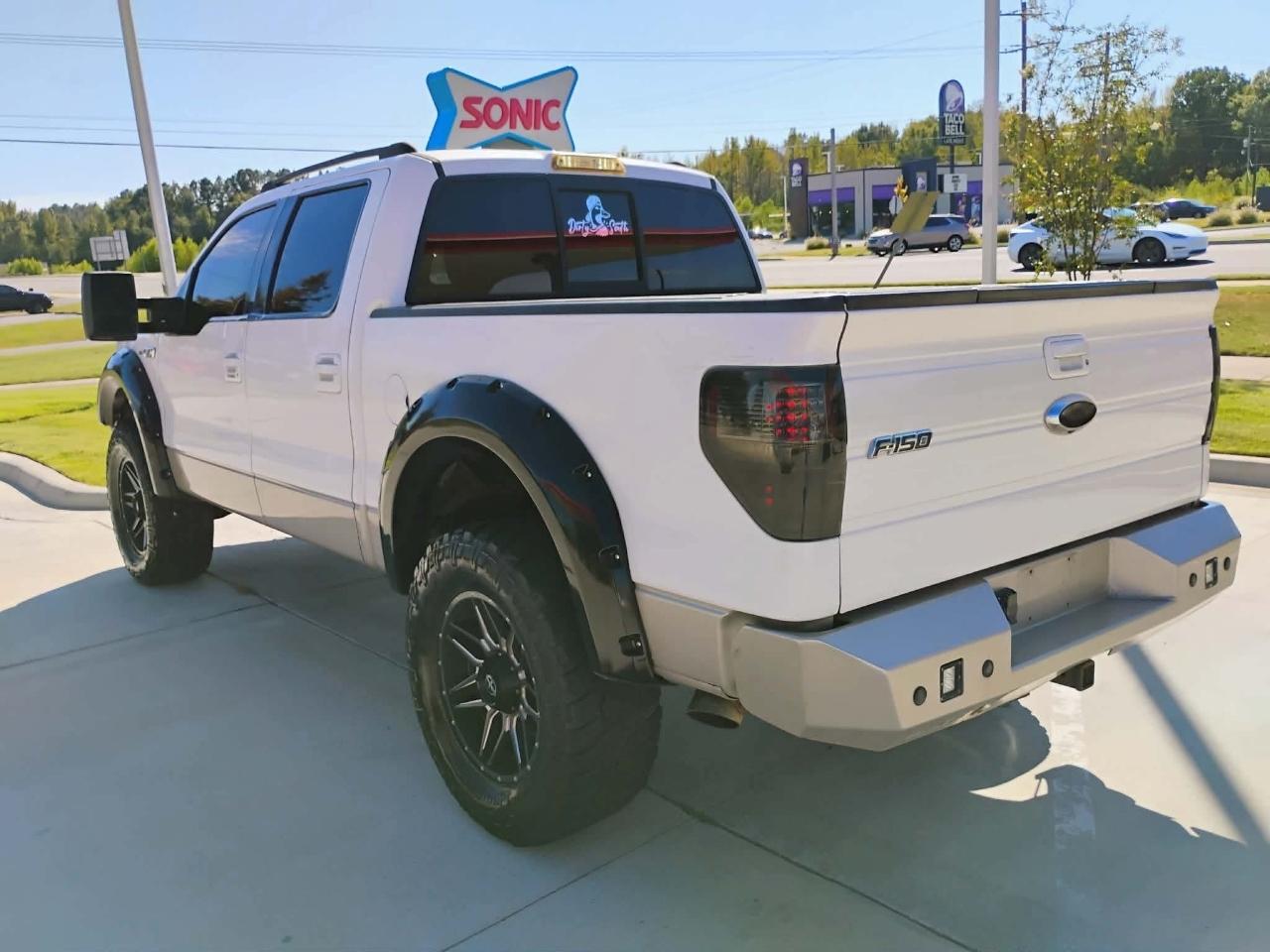 Ford F-150 4WD SuperCrew 139" Lariat 2010