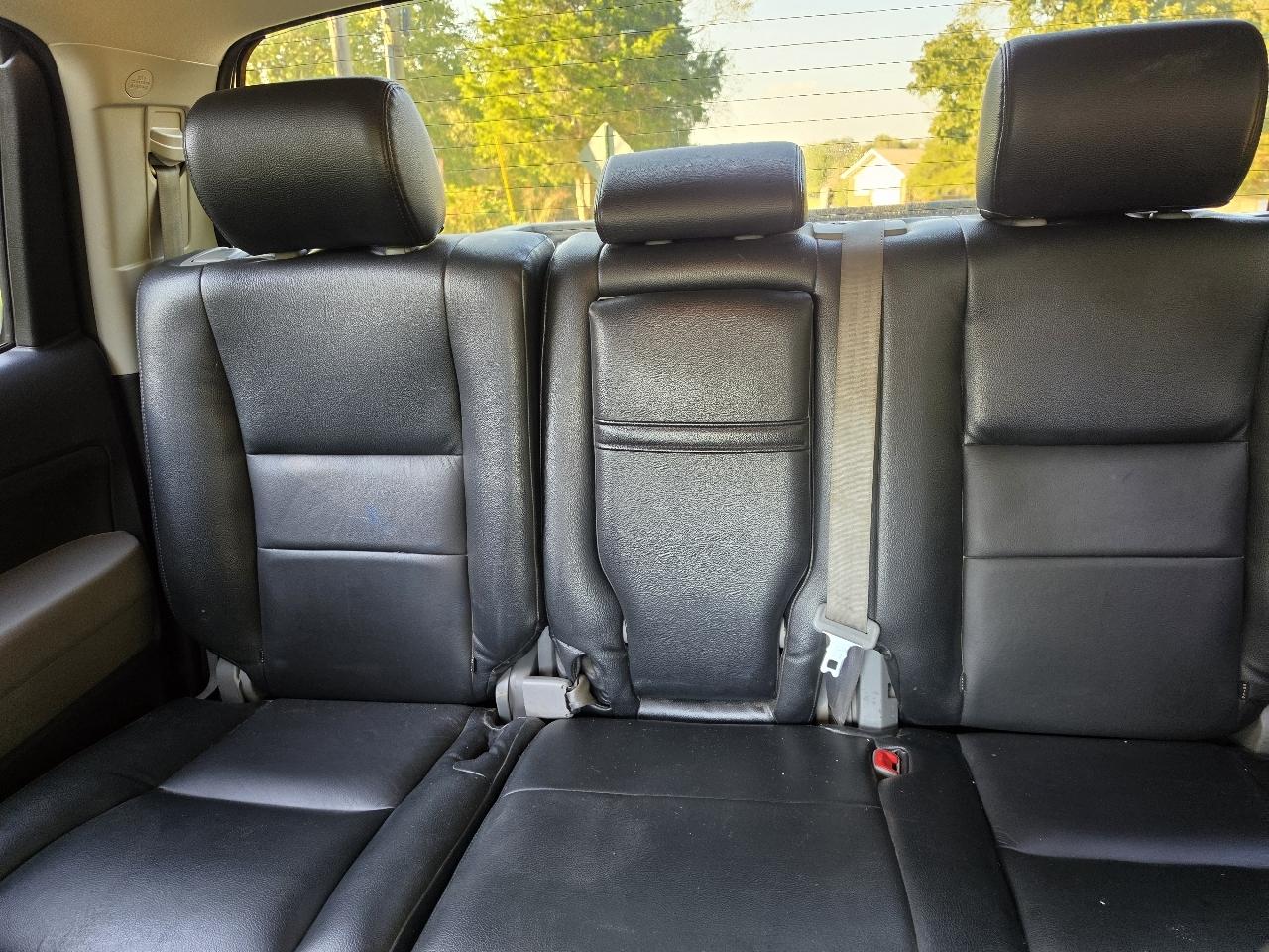 Toyota Tundra 4WD Truck CrewMax 5.7L FFV V8 6-Spd AT (Natl) 2012