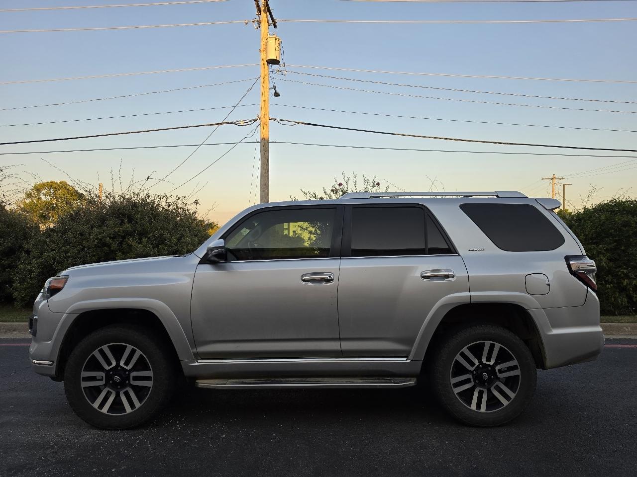 Toyota 4Runner 4WD 4dr V6 Trail Premium (Natl) 2016