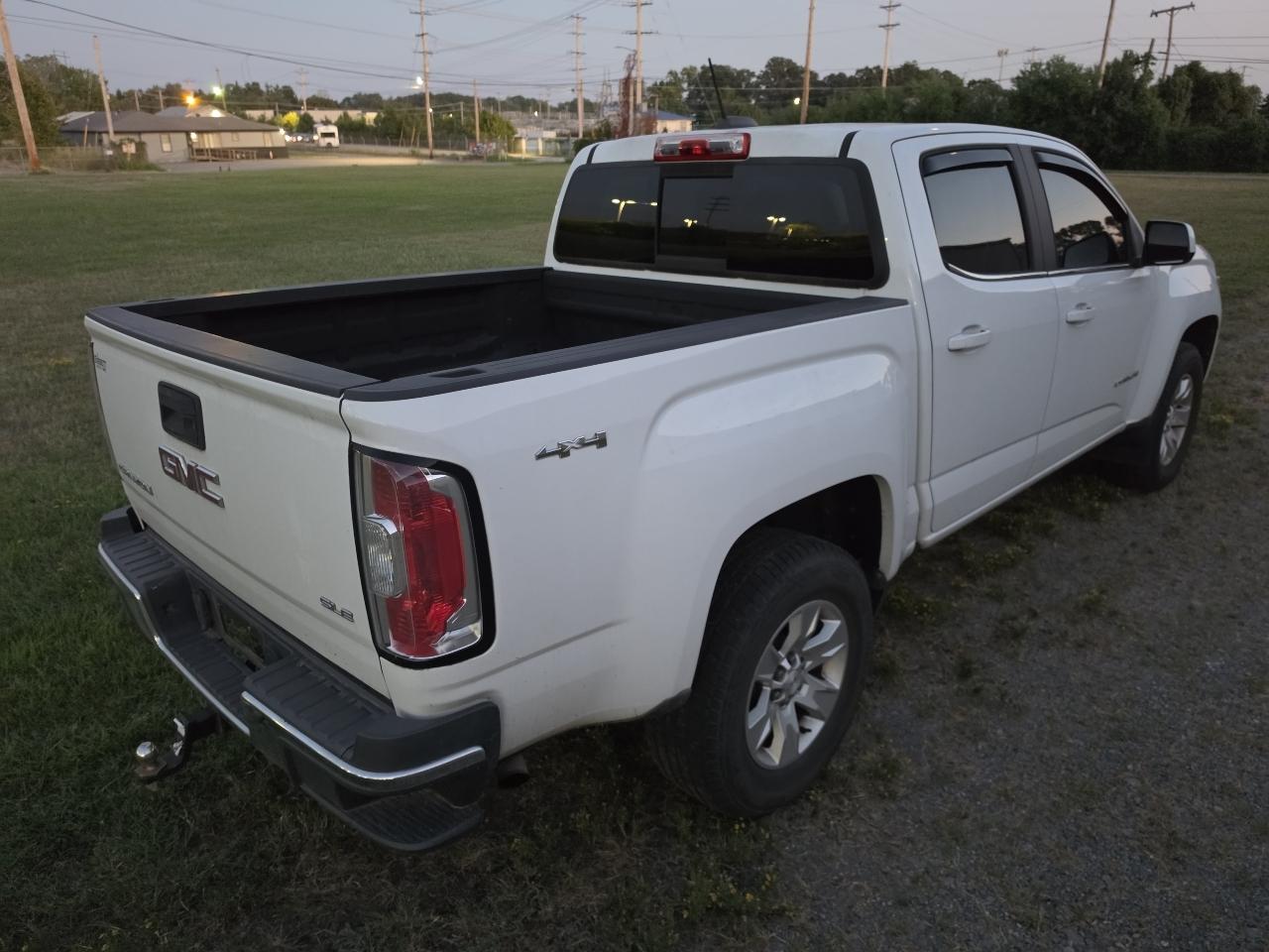 GMC Canyon 4WD Crew Cab 128.3" SLE 2017