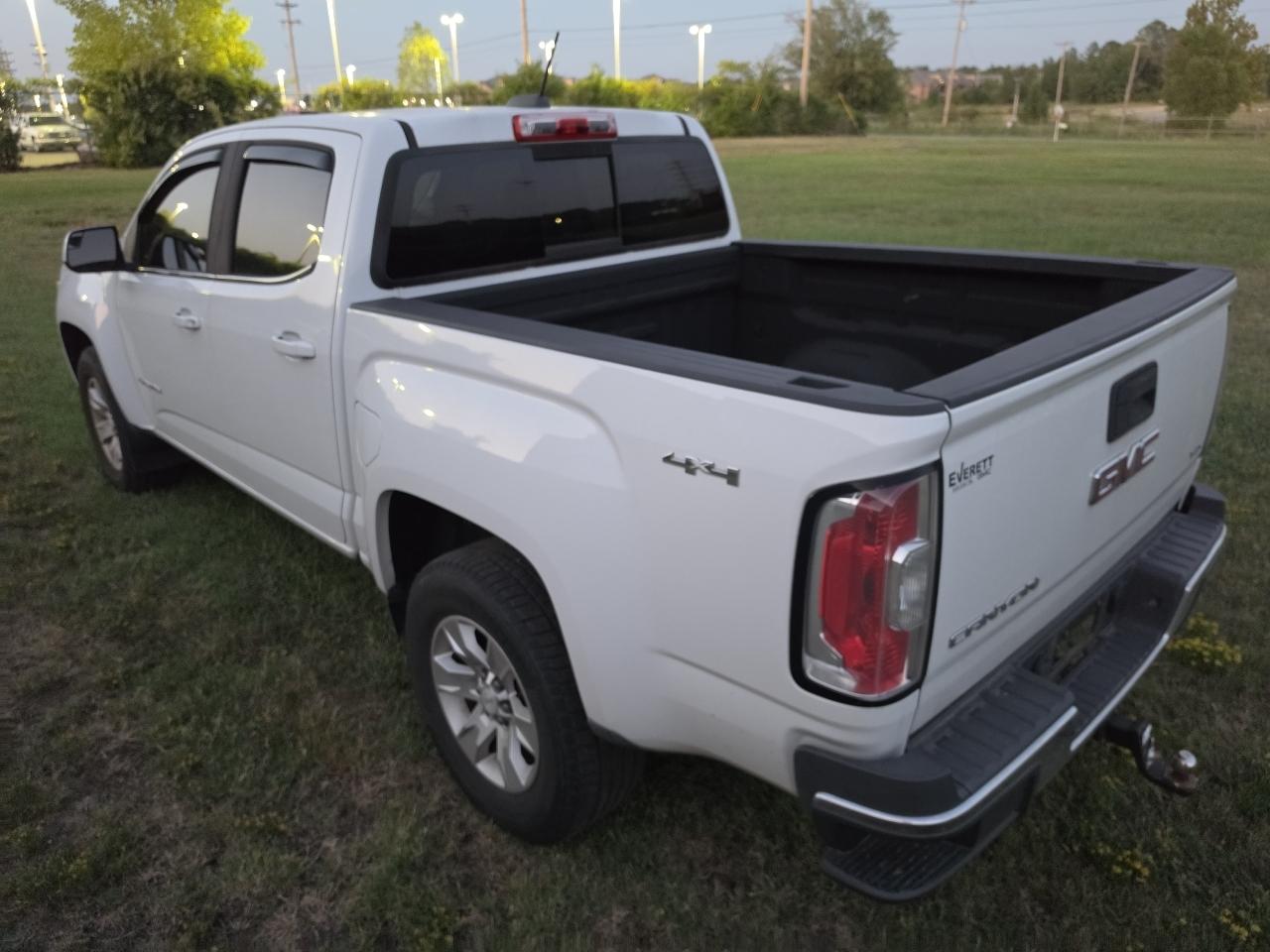 GMC Canyon 4WD Crew Cab 128.3" SLE 2017
