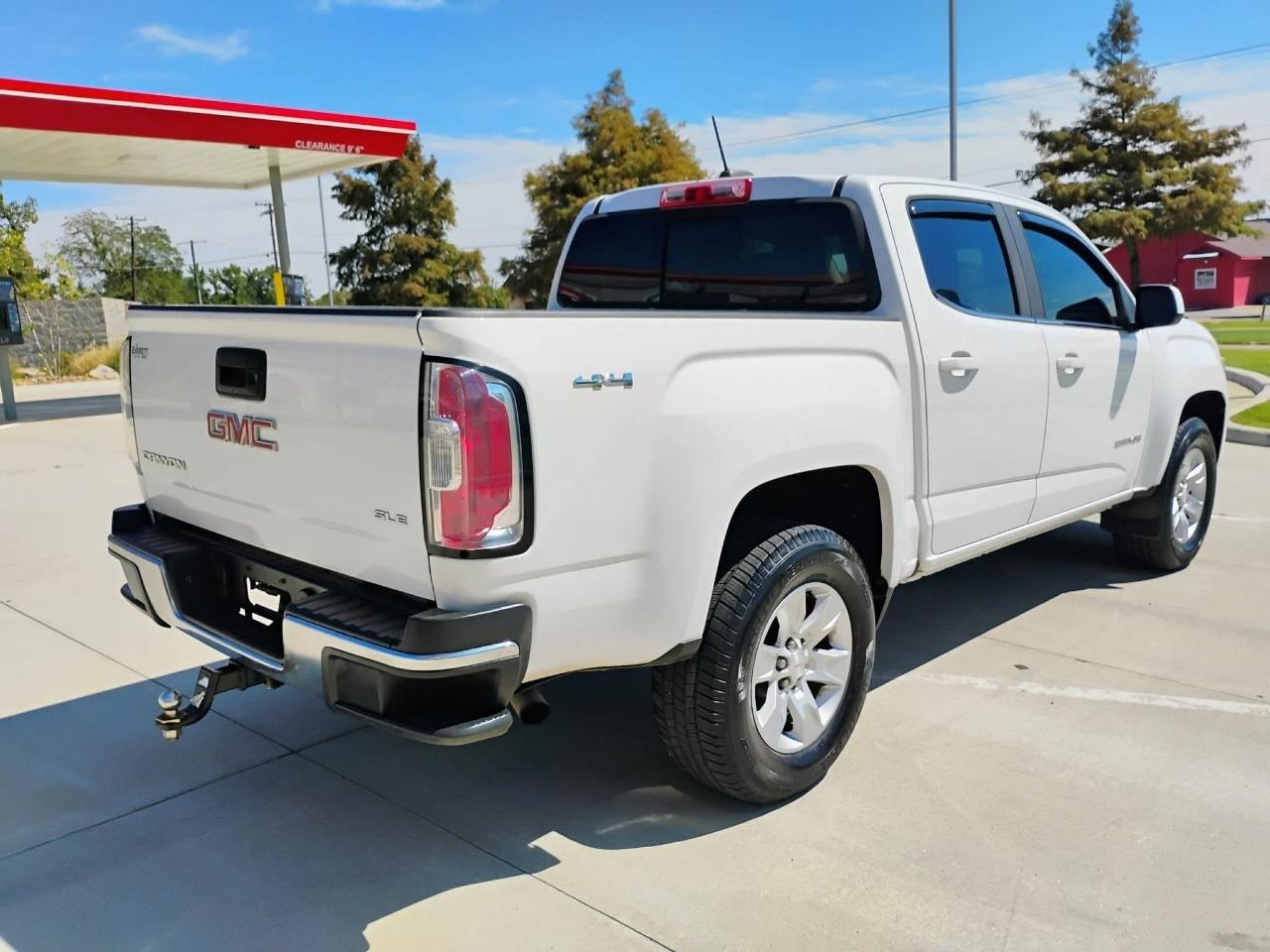 GMC Canyon 4WD Crew Cab 128.3" SLE 2017