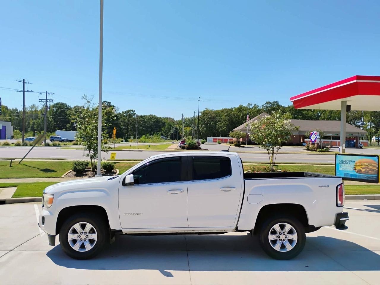 GMC Canyon 4WD Crew Cab 128.3" SLE 2017