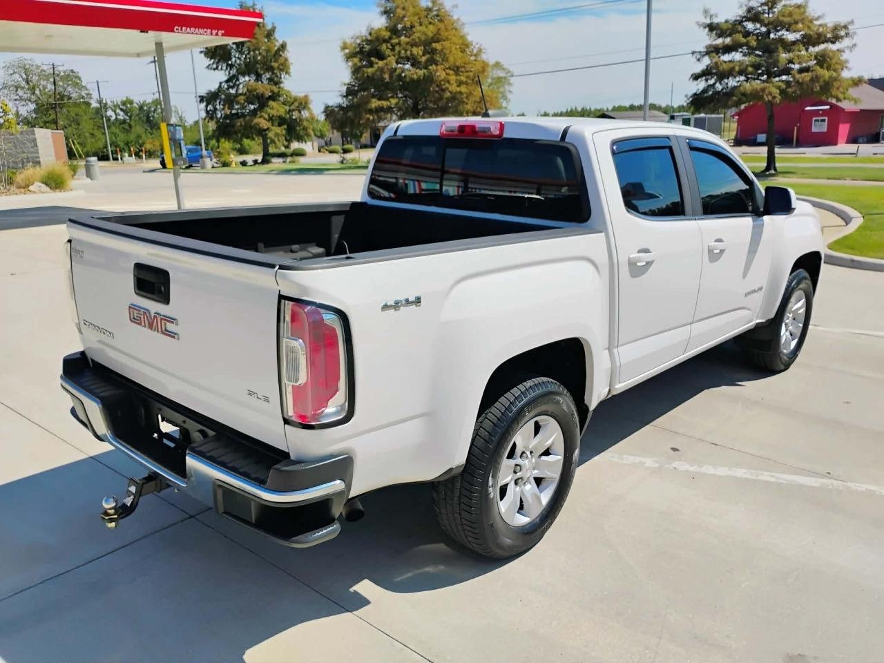 GMC Canyon 4WD Crew Cab 128.3" SLE 2017