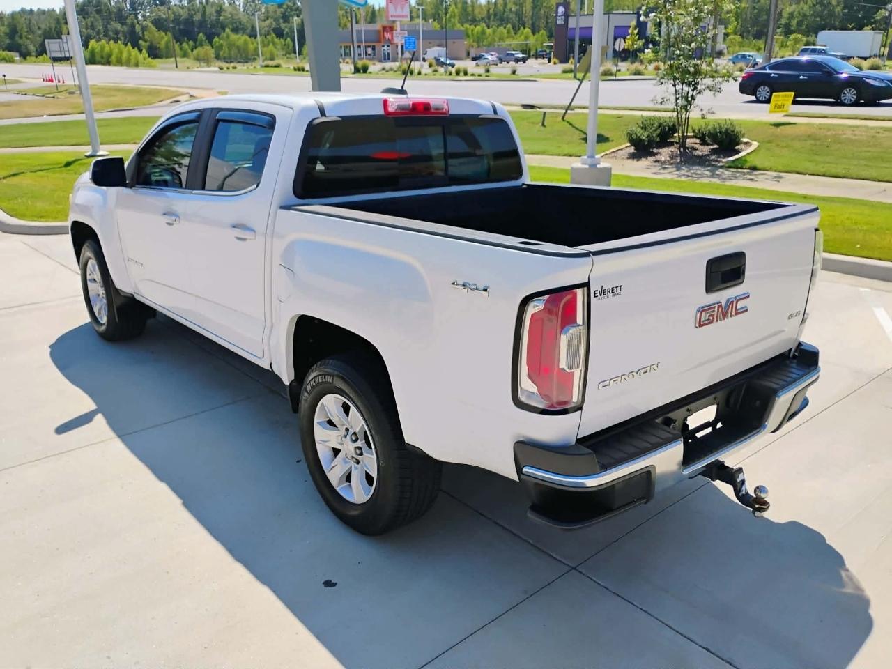 GMC Canyon 4WD Crew Cab 128.3" SLE 2017