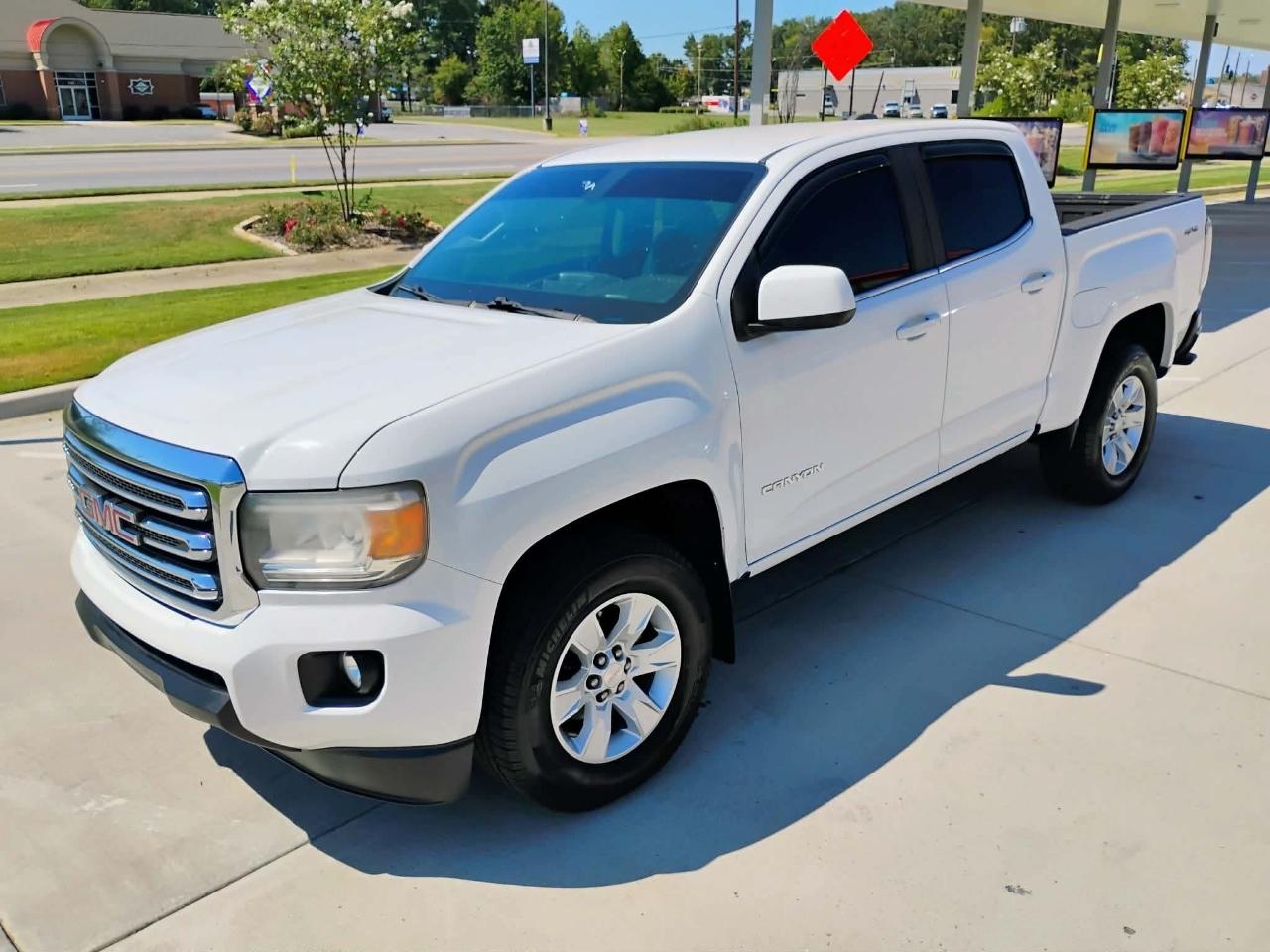 GMC Canyon 4WD Crew Cab 128.3" SLE 2017