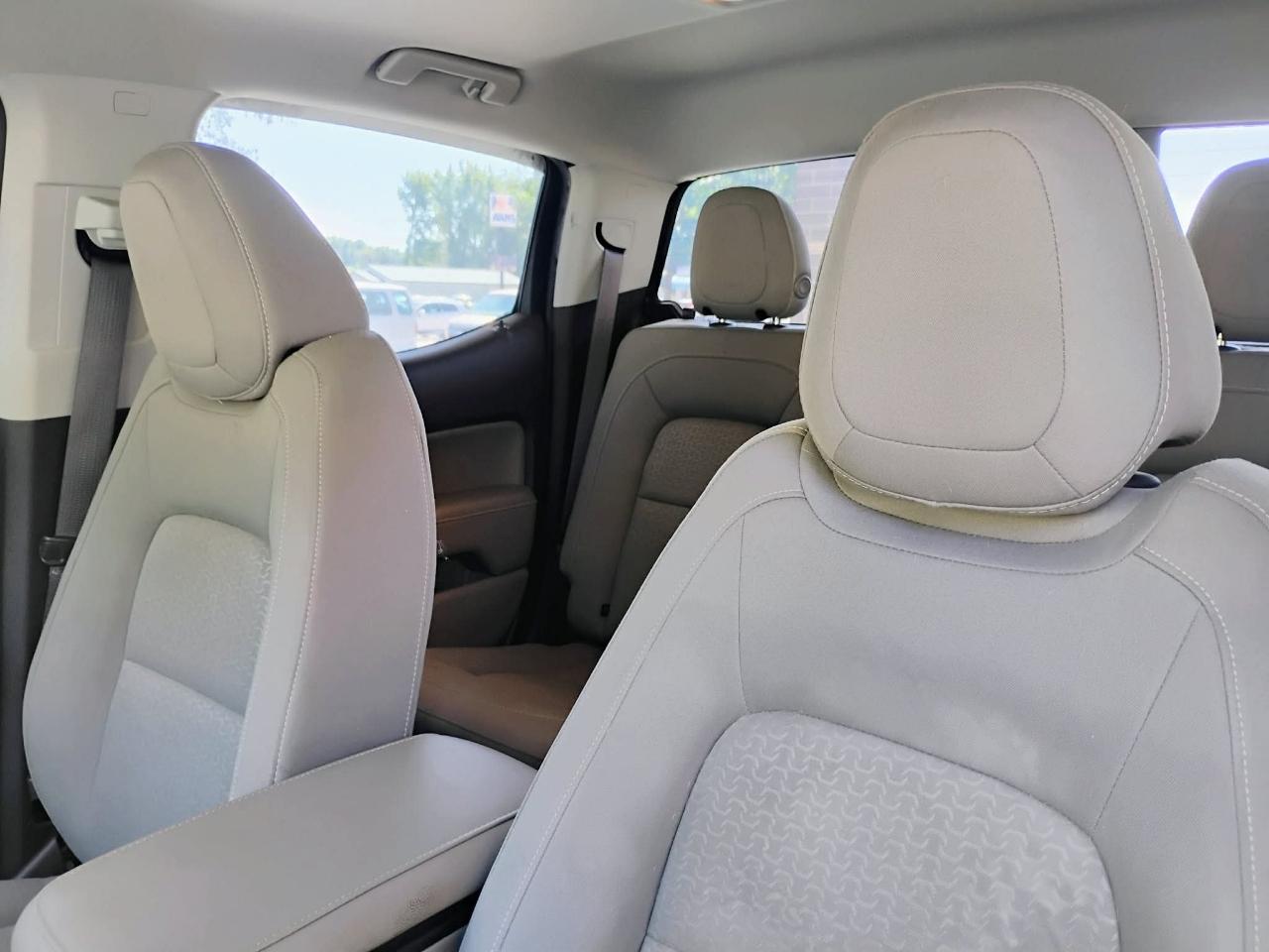 GMC Canyon 4WD Crew Cab 128.3" SLE 2017