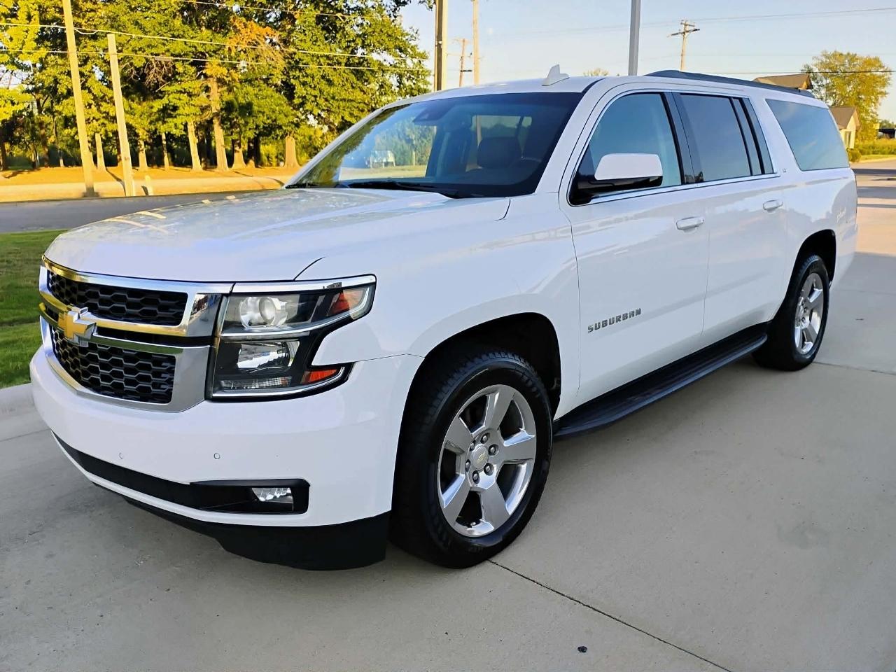 Chevrolet Suburban 4WD 4dr 1500 LT 2018