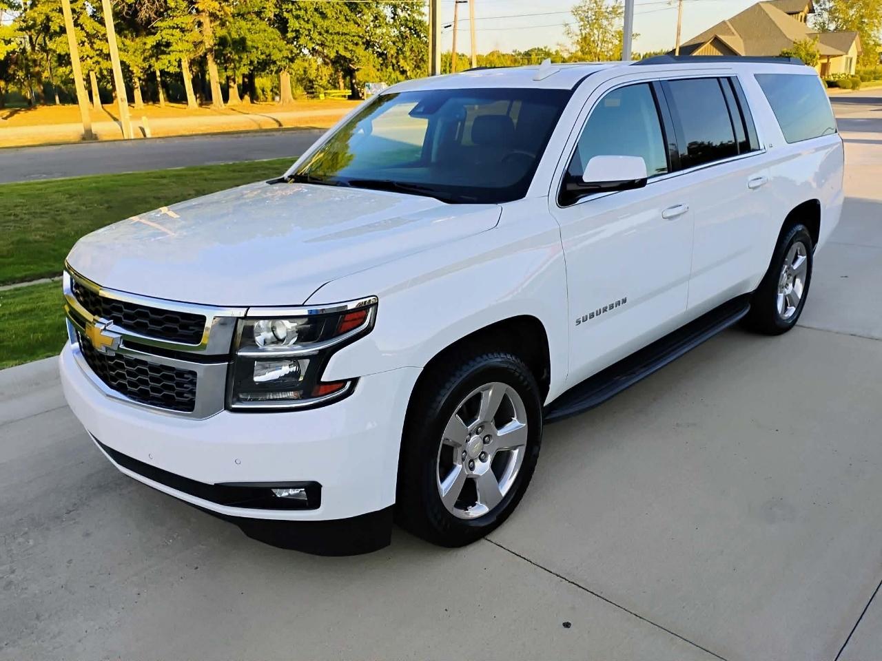 Chevrolet Suburban 4WD 4dr 1500 LT 2018