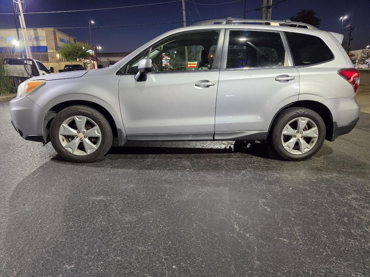 Subaru Forester 4dr CVT 2.5i Limited PZEV 2015