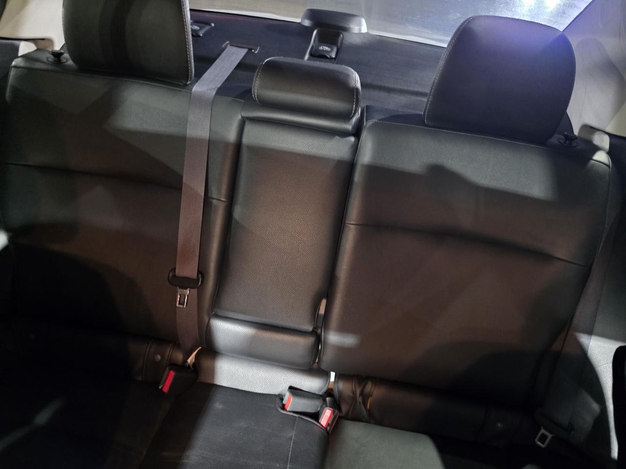 Subaru Forester 4dr CVT 2.5i Limited PZEV 2015