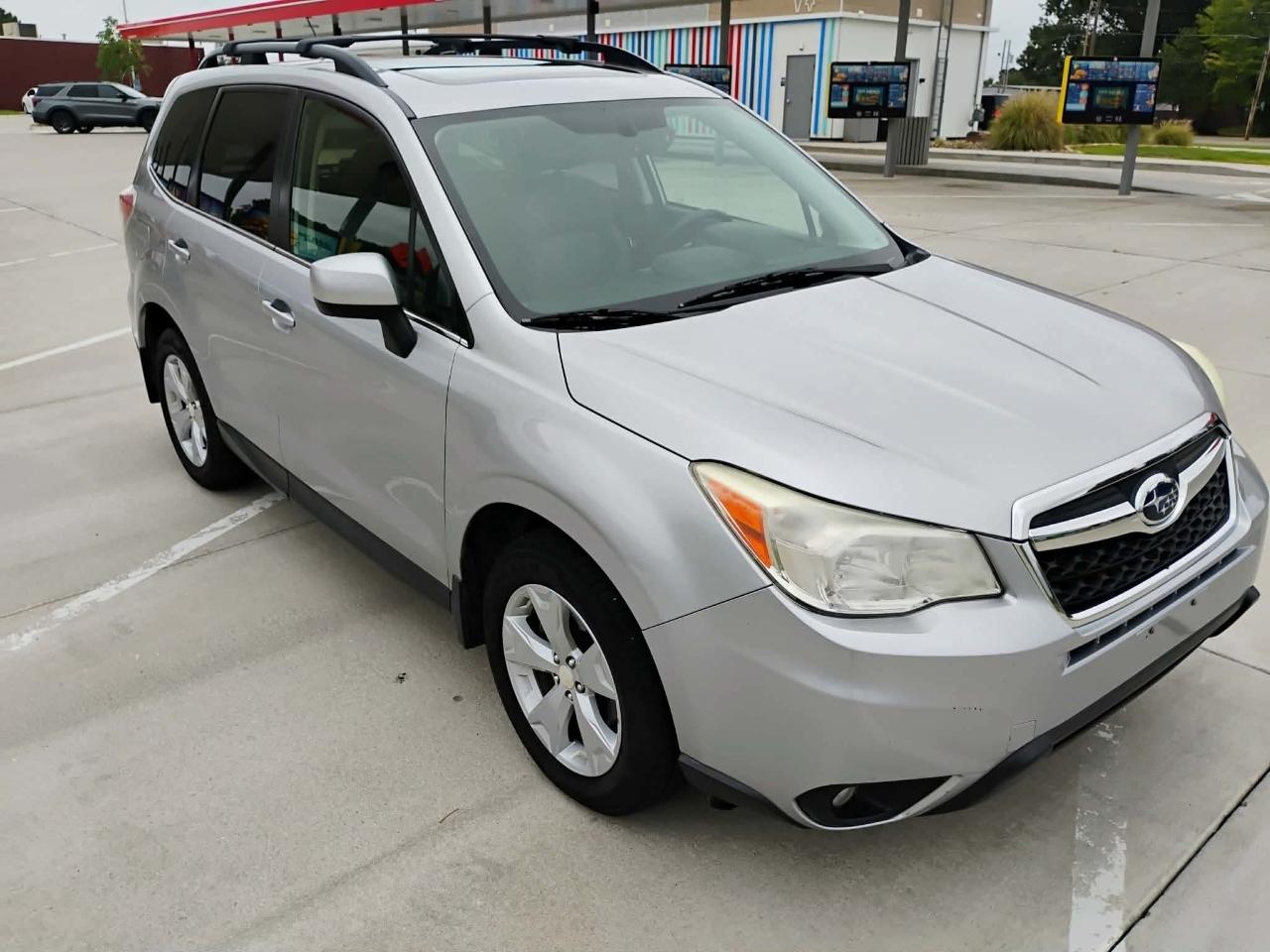 Subaru Forester 4dr CVT 2.5i Limited PZEV 2015