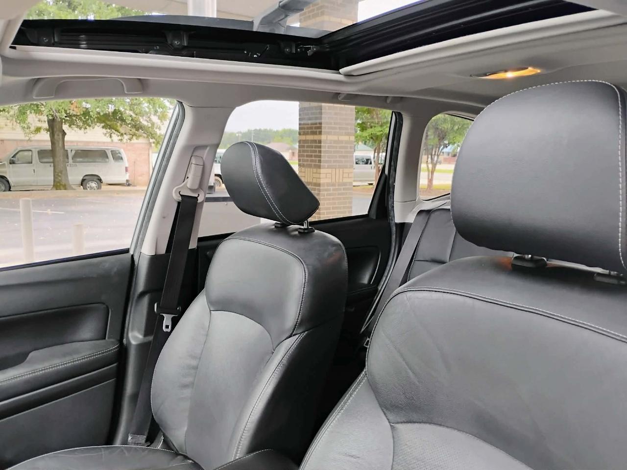 Subaru Forester 4dr CVT 2.5i Limited PZEV 2015