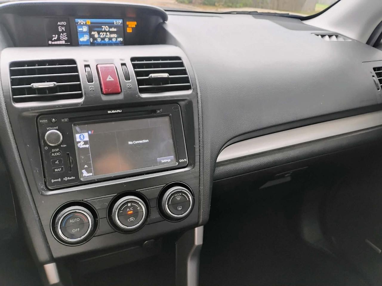 Subaru Forester 4dr CVT 2.5i Limited PZEV 2015