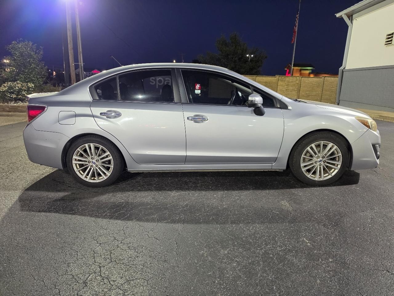 Subaru Impreza Sedan 4dr CVT 2.0i Limited 2015